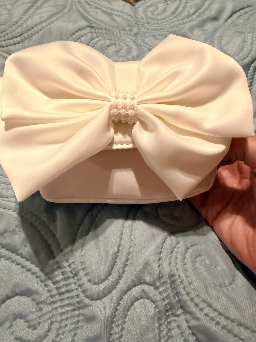 Ivory Bow Clutch with Pearl Accent
